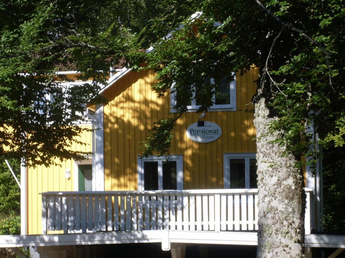 Hotel & Pensionat Bjoerkelund Stenbrohult  ภายนอก รูปภาพ