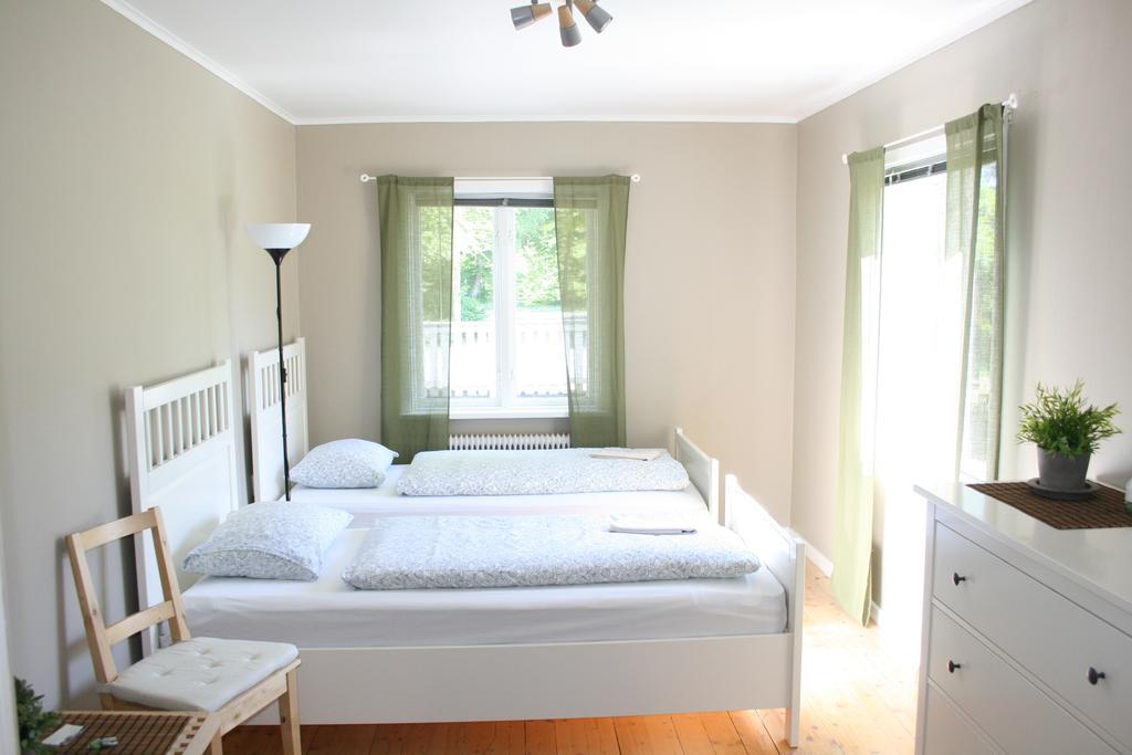 Hotel & Pensionat Bjoerkelund Stenbrohult  ภายนอก รูปภาพ