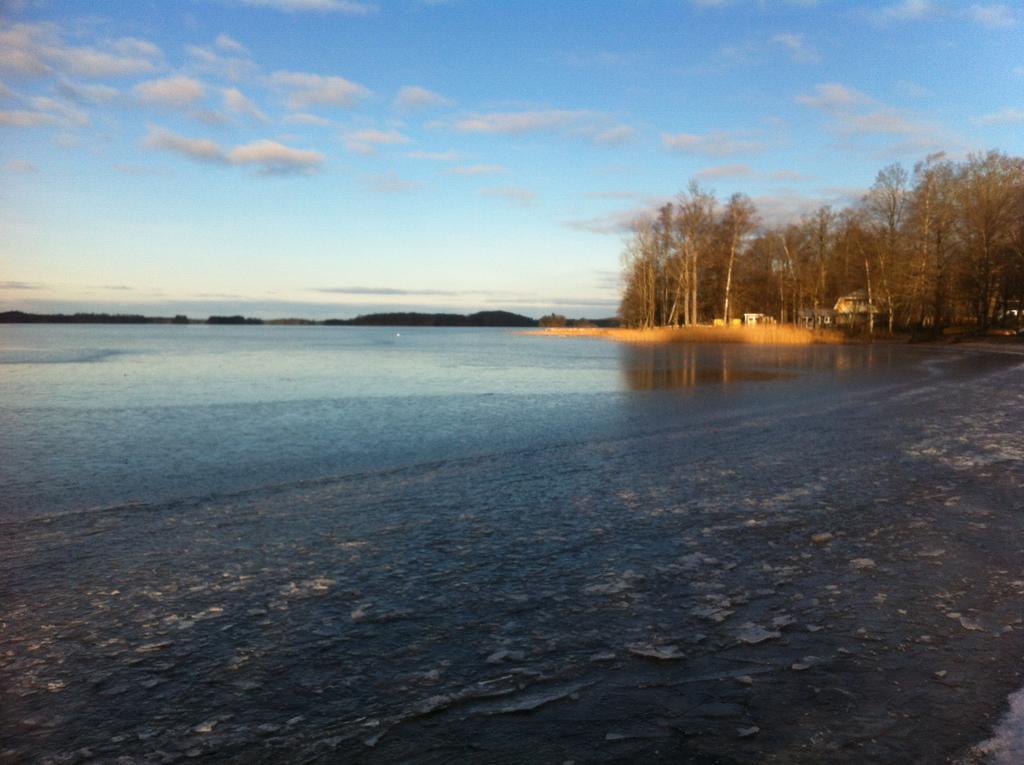 Hotel & Pensionat Bjoerkelund Stenbrohult  ภายนอก รูปภาพ