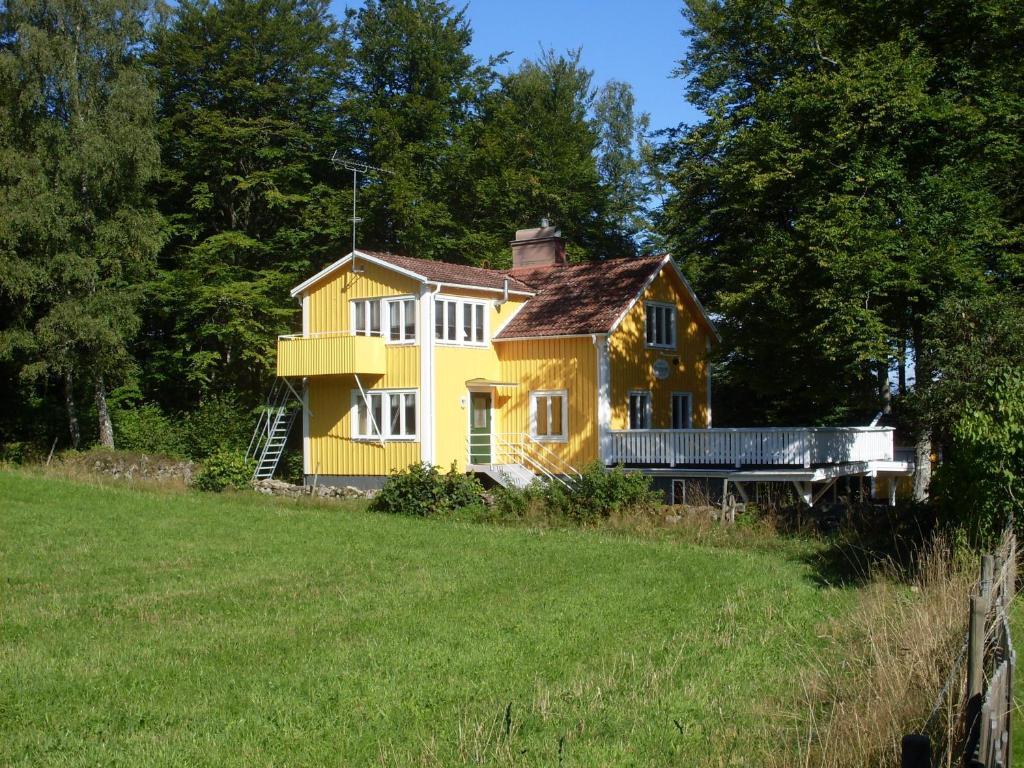 Hotel & Pensionat Bjoerkelund Stenbrohult  ภายนอก รูปภาพ