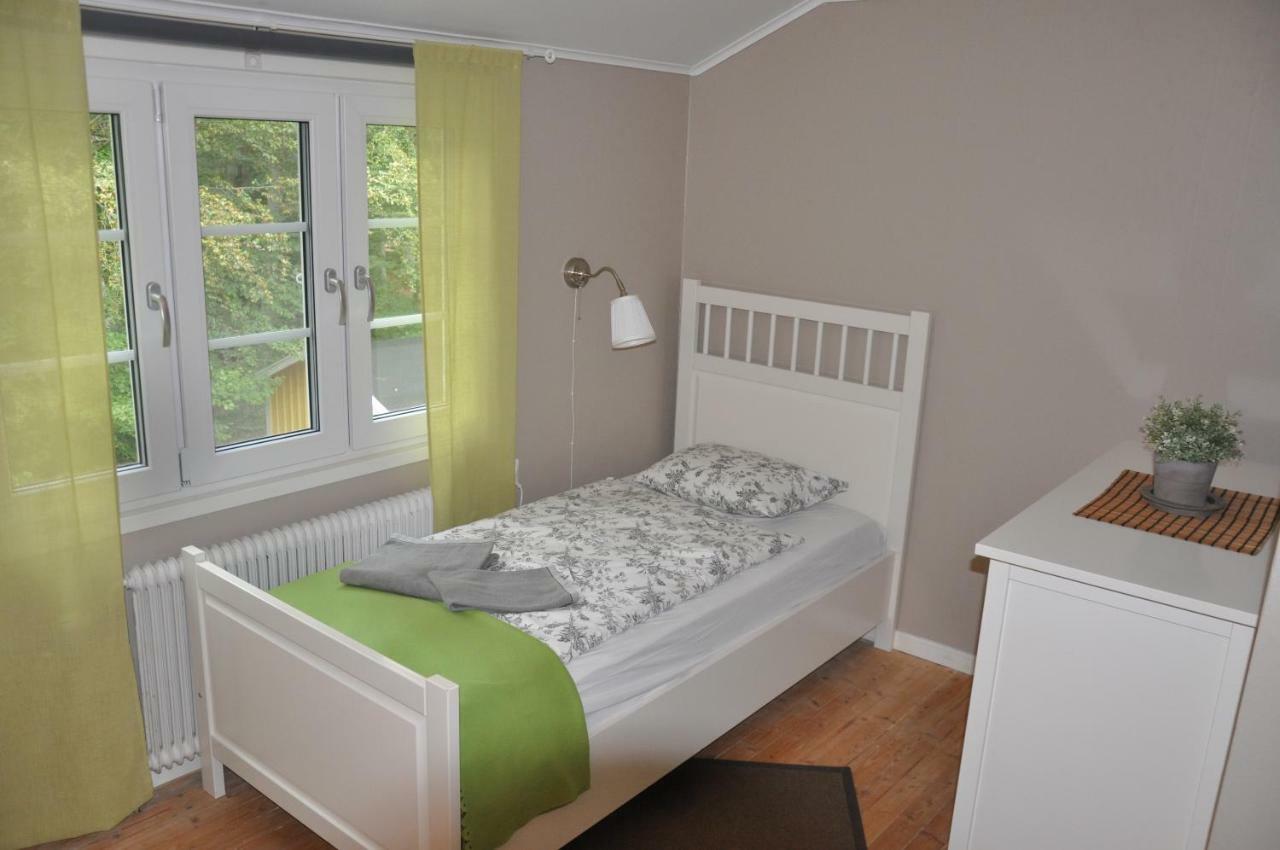 Hotel & Pensionat Bjoerkelund Stenbrohult  ภายนอก รูปภาพ