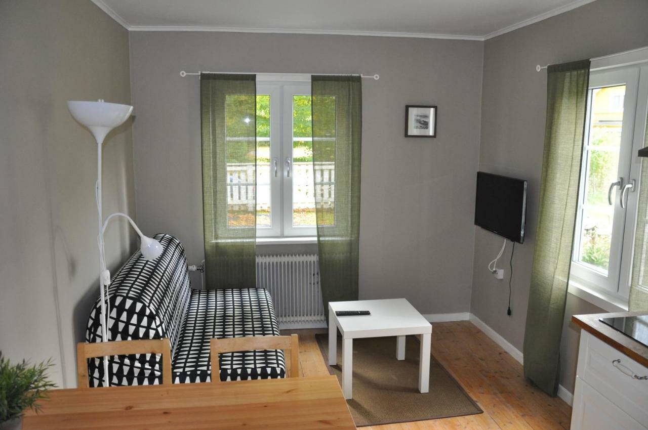 Hotel & Pensionat Bjoerkelund Stenbrohult  ภายนอก รูปภาพ